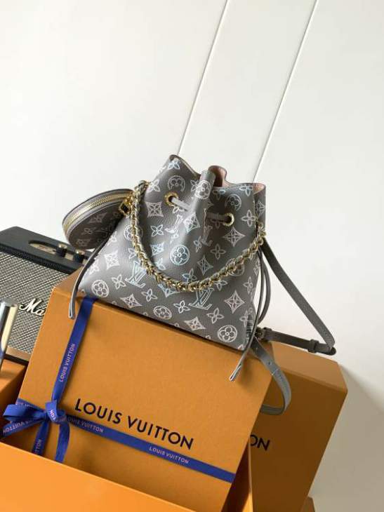 Picture of Louis Vuitton Handbags _SKUfw233923945fw